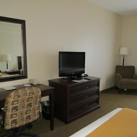 Holiday Inn Express & Suites Whitecourt By Ihg Habitación foto