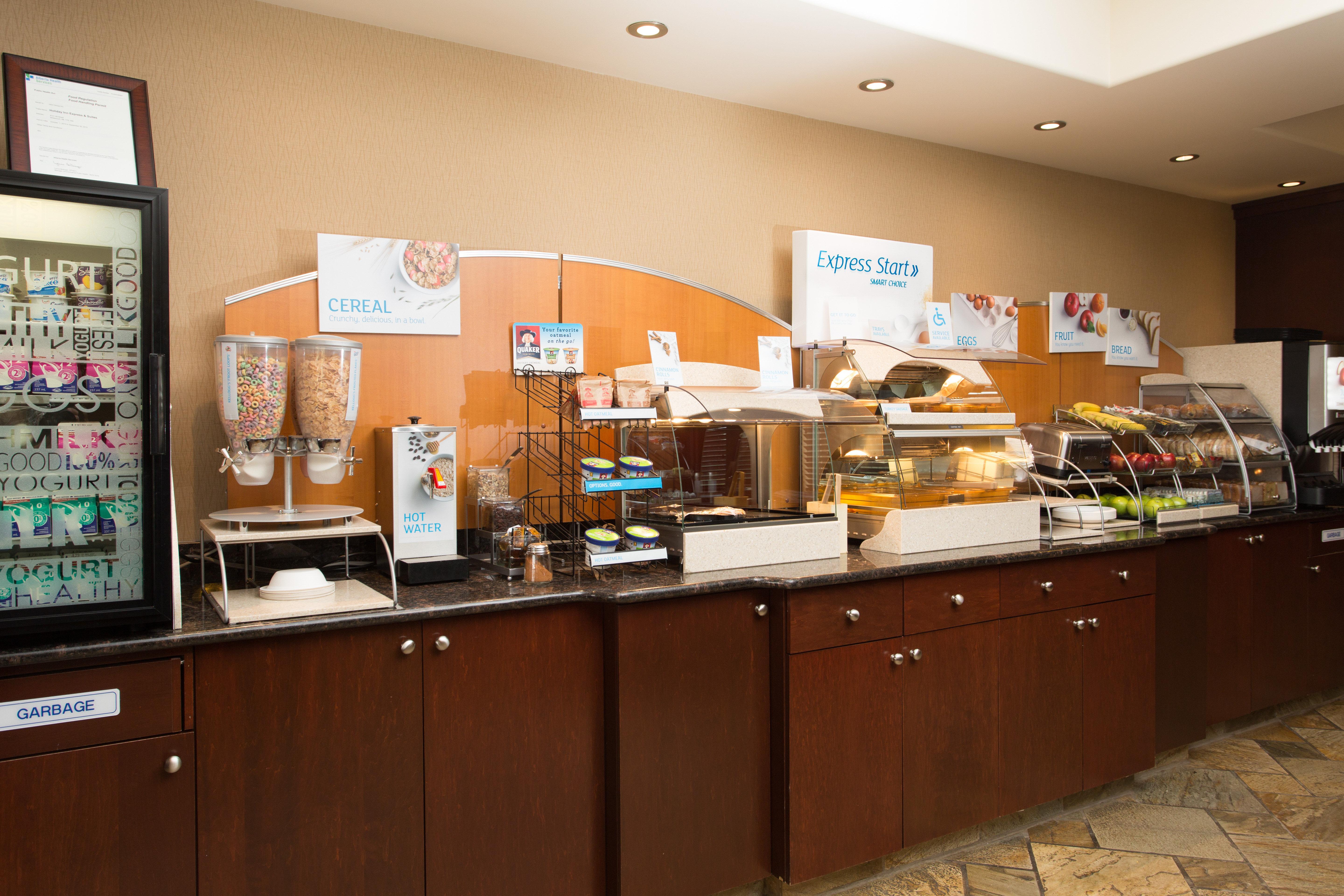 Holiday Inn Express & Suites Whitecourt By Ihg Exterior foto