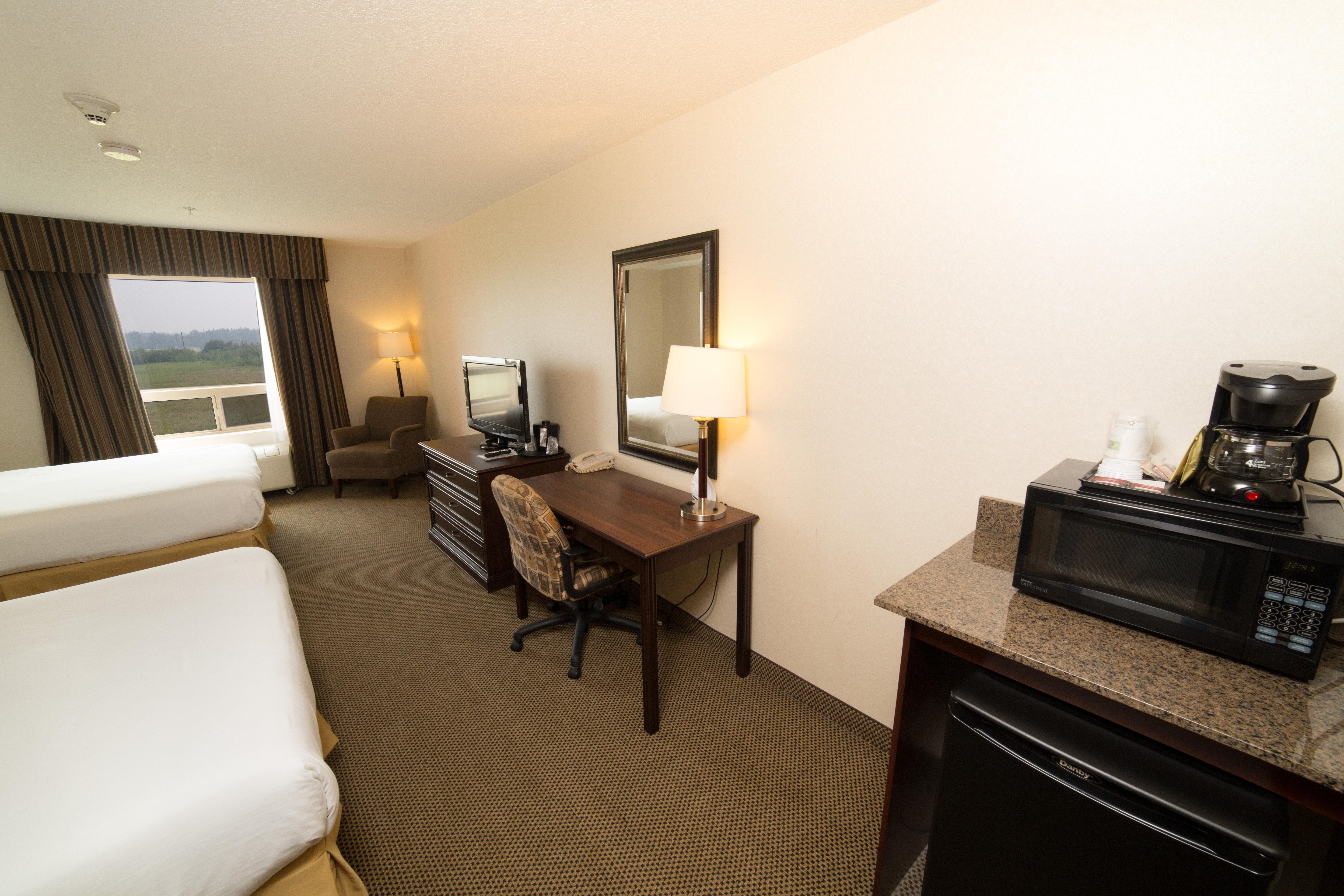 Holiday Inn Express & Suites Whitecourt By Ihg Exterior foto